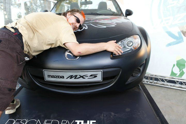 Mazda MX-5 de The Black Box Revelation  Rock Werchter